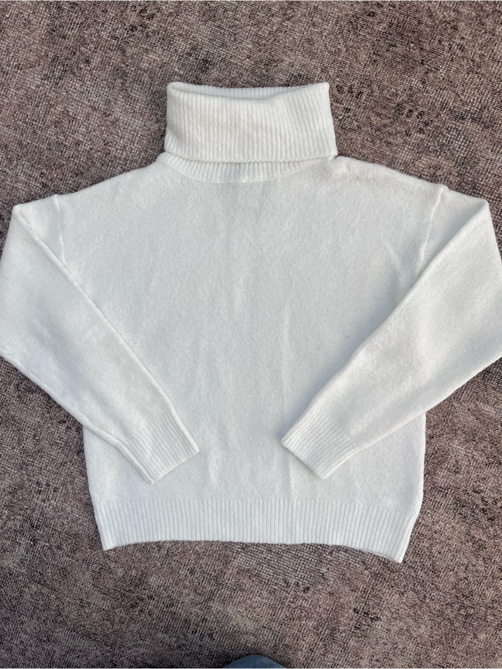 Classic Soft  Crisp White Turtleneck Sweater Cozy Knit S
